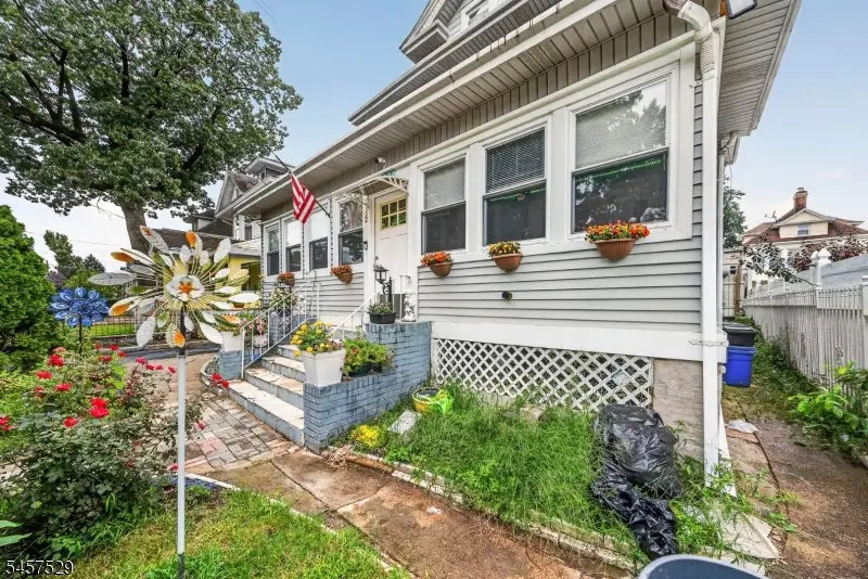 760 Parker St, Newark, NJ 07104 - #3