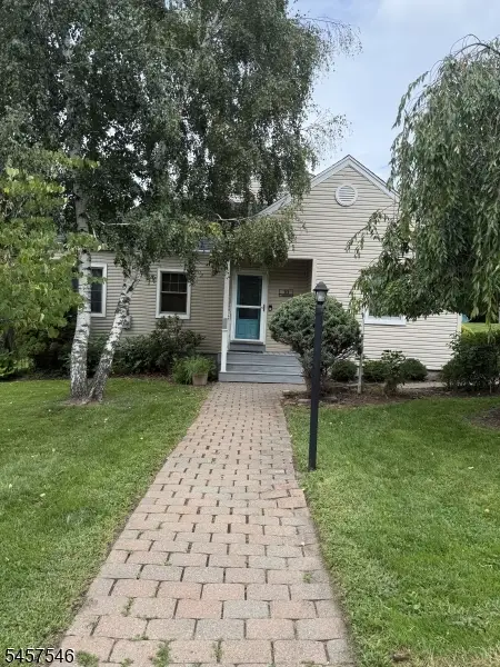 10 Arcata Ln, West Milford Twp., NJ 07480