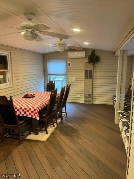 36 River Rd, Oakland Boro, NJ 07436