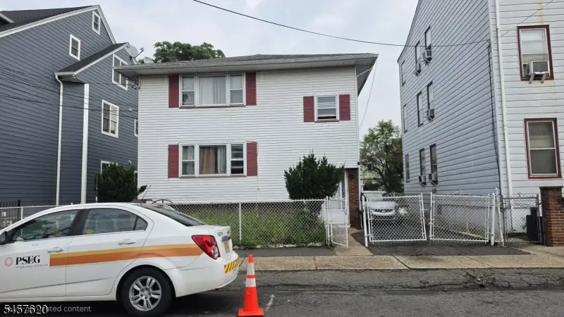 85 E 18th St, Paterson, NJ 07524 - #1