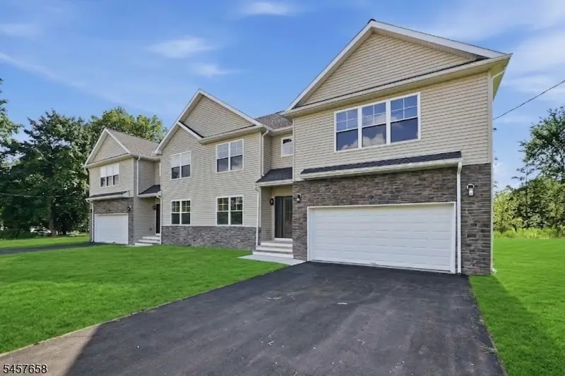 10 B Delar Pkwy #B, Franklin Park, NJ 08823 - #1