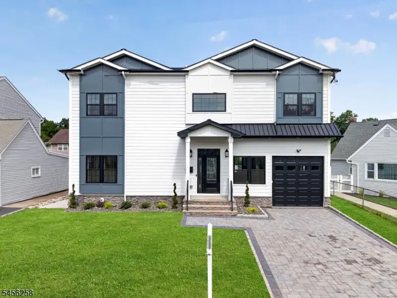 229 East Ln, Clark, NJ 07066 - #1