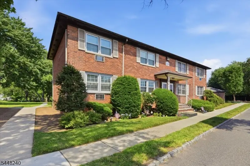 52 Lakeside Dr #A, Millburn, NJ 07041 - #1