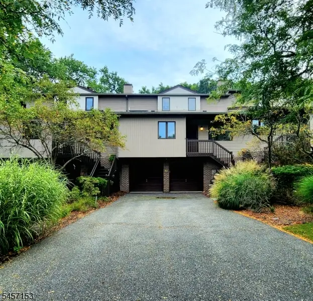 51 Peach Hill Ct, Ramsey, NJ 07446 - #1