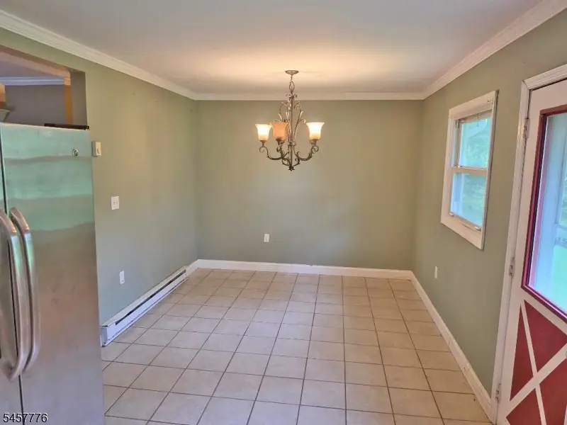 7 Jeanette Ln, Holland, NJ 08848 - #3