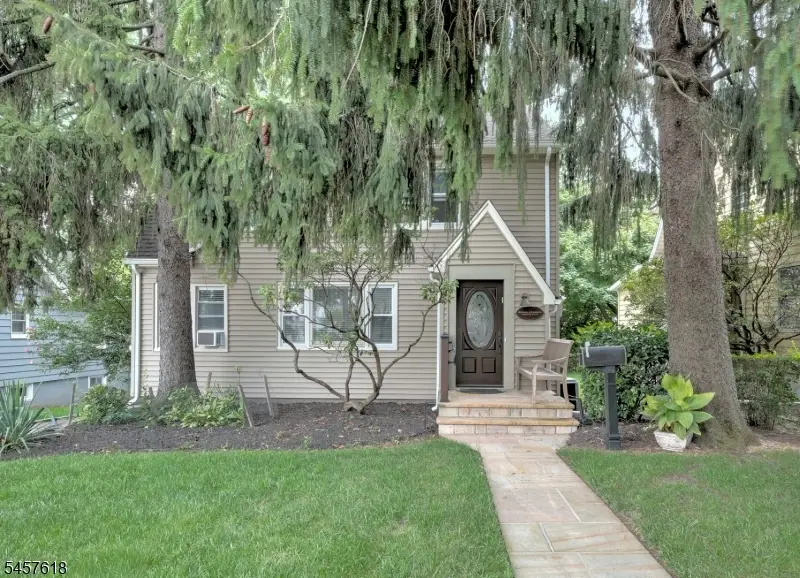 674 Eagle Rock Ave, West Orange, NJ 07052 - #1