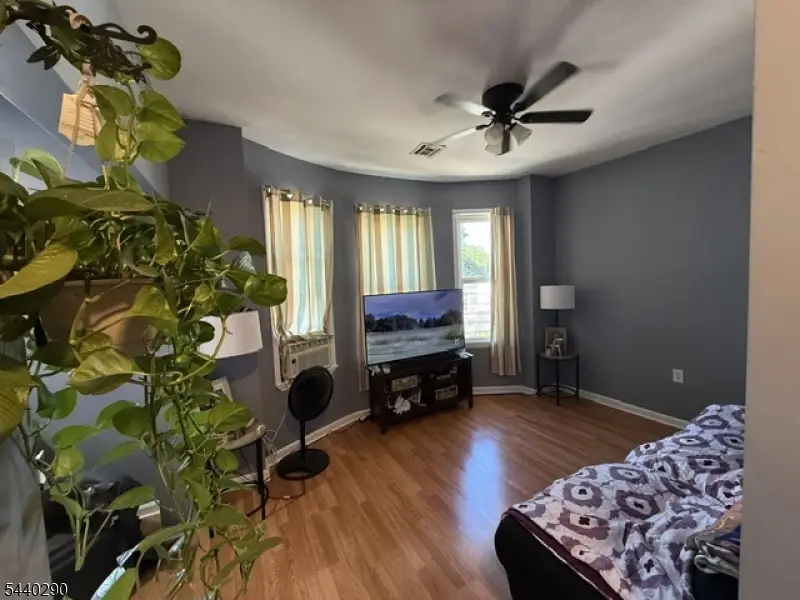 20 Montrose Ter, Irvington, NJ 07111 - #3