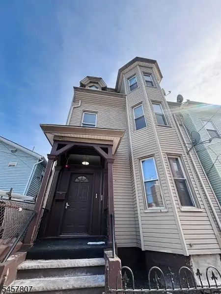 393 Straight St, Paterson City, NJ 07501