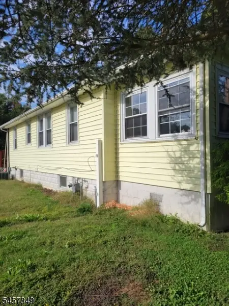 107 Broad St, Deepwater, NJ 07305 - #2