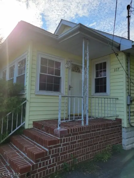 107 Broad St, Deepwater, NJ 07305 - #3