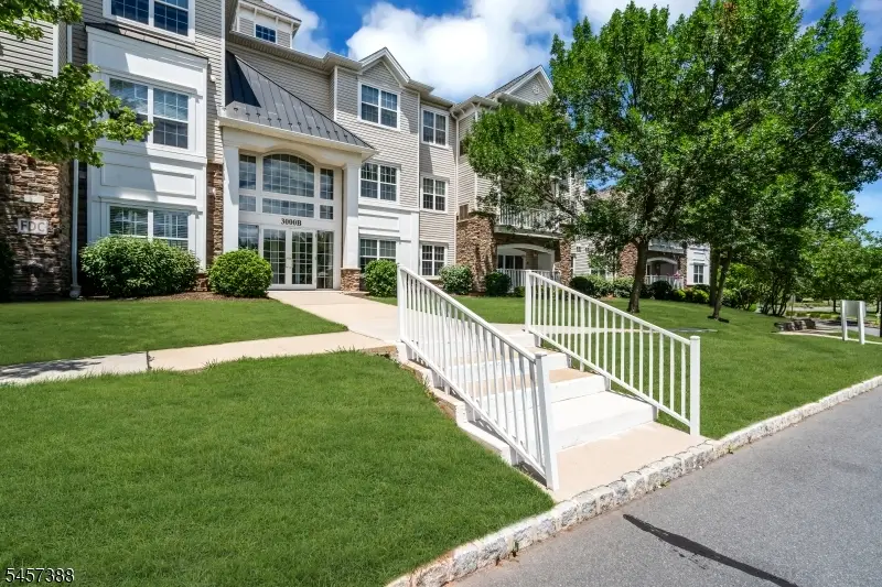 3210 Chesterwood Way #3210, Franklin, NJ 08873 - #3