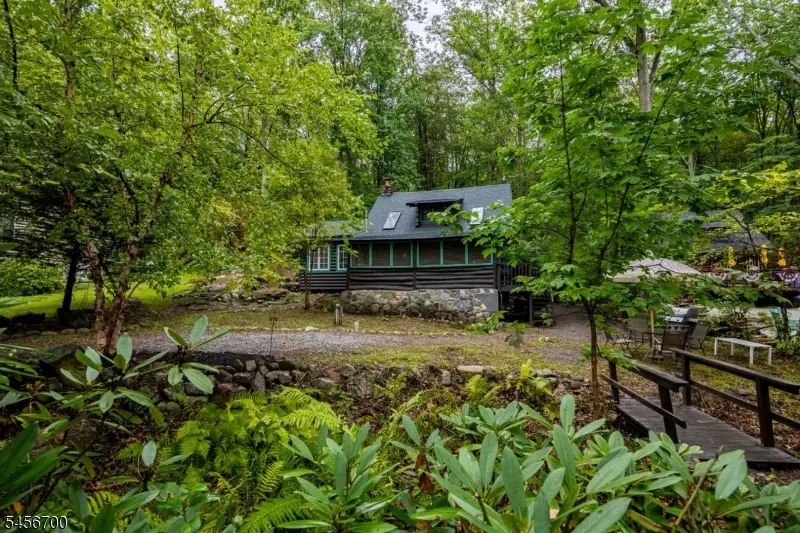 8 Mountainside Dr, Vernon, NJ 07461 - #2