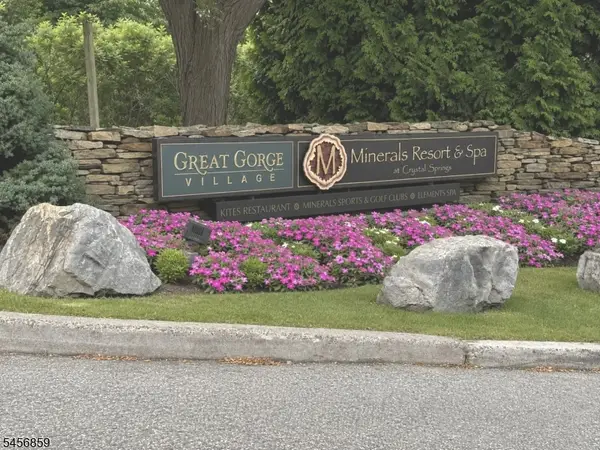 1 Beaver Creek Dr #4, Vernon Twp., NJ 07462