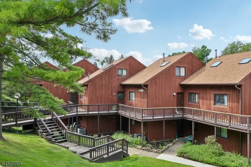 1 Beaver Creek Dr #4, Vernon Center, NJ 07462 - #2