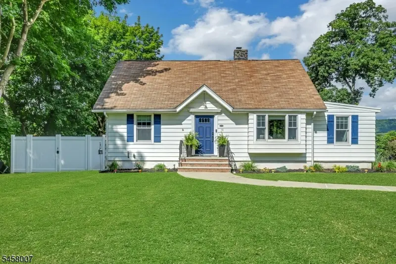 58 Ramapo Rd, Hewitt, NJ 07421 - #3