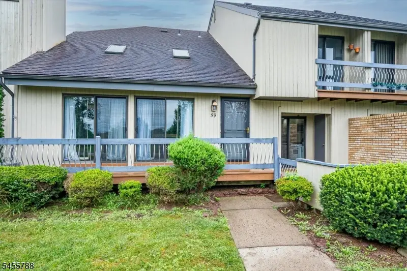 59 Woodhill St, Franklin, NJ 08873 - #2