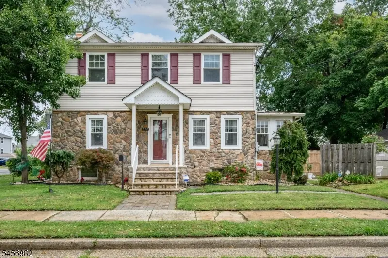 230 Jones Pl, Linden, NJ 07065 - #1