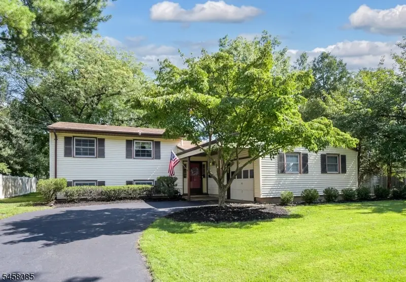 21 Heinrich Rd, Somerset, NJ 08873 - #1