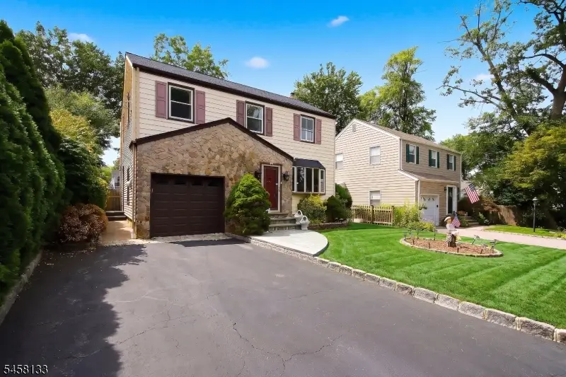 15 Charles St, Nutley, NJ 07110 - #1