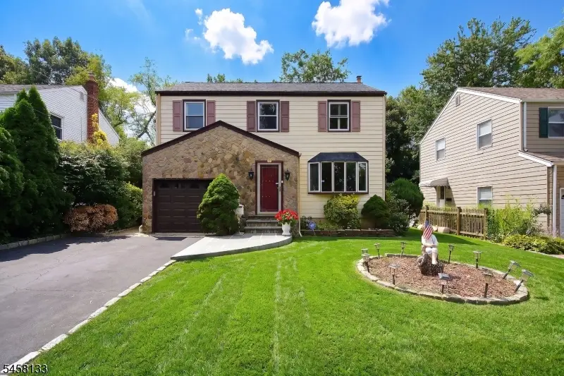 15 Charles St, Nutley, NJ 07110 - #3