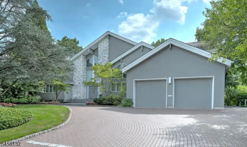 52 Edgemont Rd, Pleasantdale, NJ 07052 - #1
