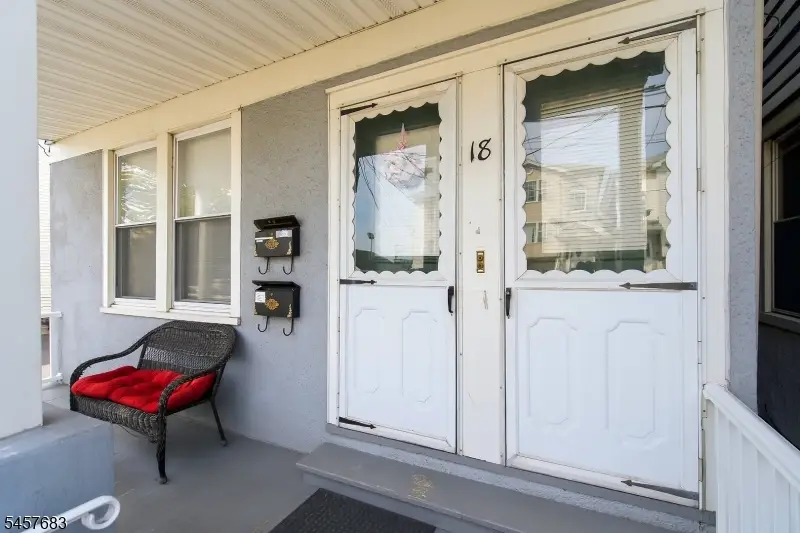 18 S 7th St, Elizabeth, NJ 07202 - #3