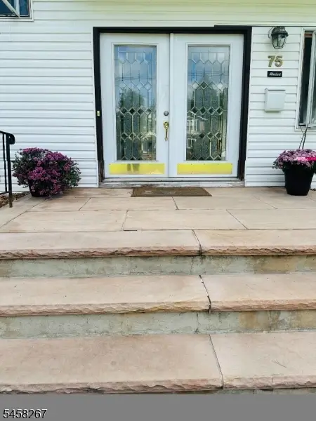 75 S Ashby Ave, Livingston, NJ 07039 - #2