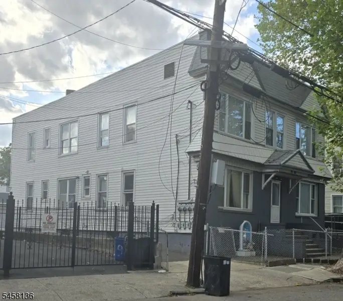 93-95 Hawkins St #4, Newark, NJ 07105 - #2