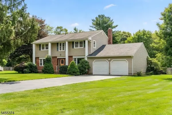 490 South Woods Rd, Hillsborough Twp., NJ 08844