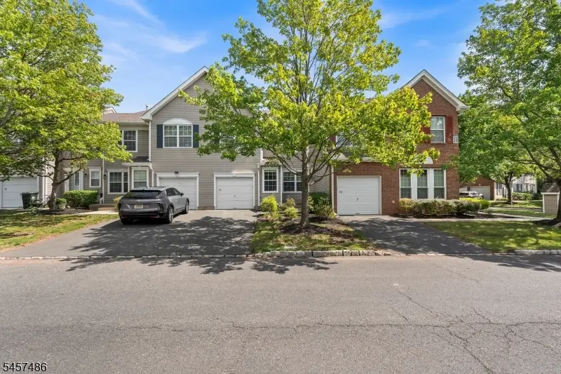 353 Cynthia Ln, Bradley Gardens, NJ 08807 - #1