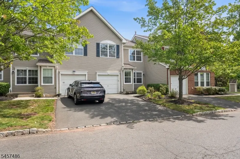 353 Cynthia Ln, Bradley Gardens, NJ 08807 - #2