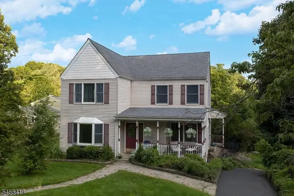 6 Helen St, Hopatcong Boro, NJ 07874