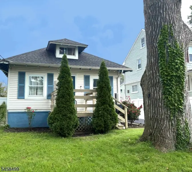 109 Osborn St, Keyport, NJ 07735 - #2