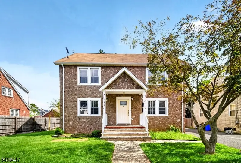 226 N 3rd Ave, Manville, NJ 08835 - #1