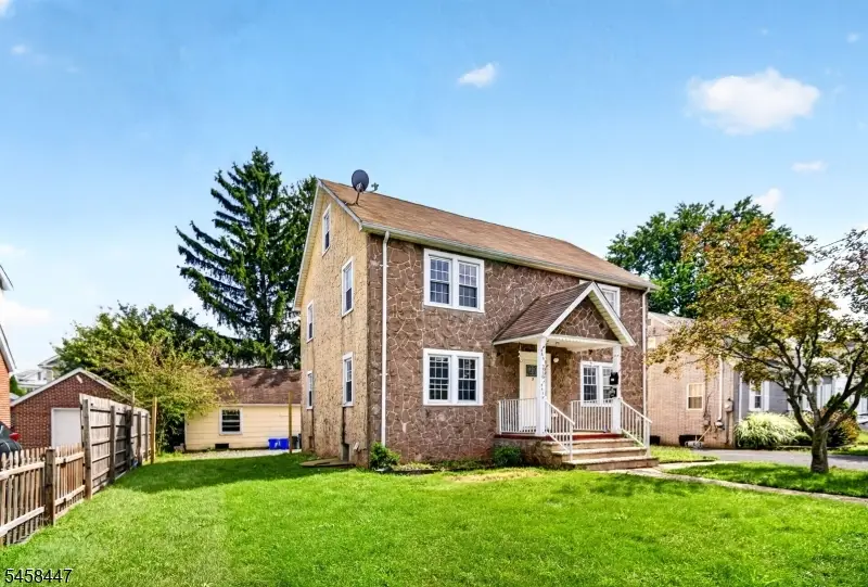 226 N 3rd Ave, Manville, NJ 08835 - #3