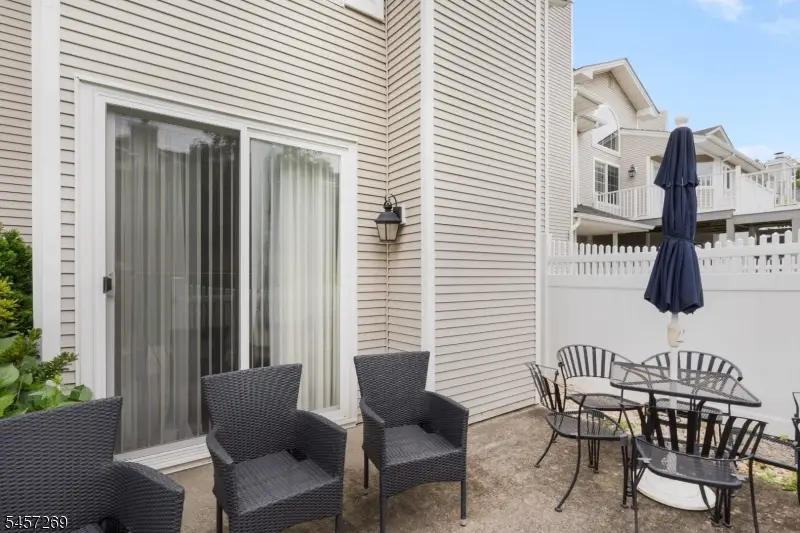 11 Ashley Court, The Hills, NJ 07921 - #3