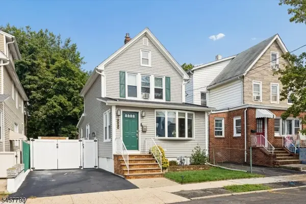 535 Freeman St, Lyndhurst Twp., NJ 07071