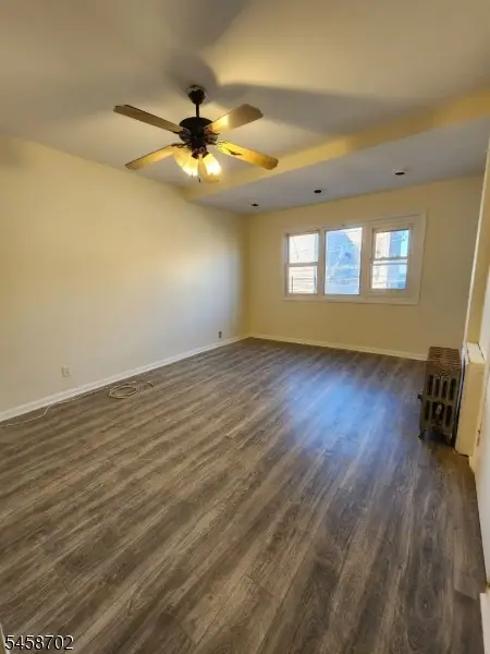 668 Clarkson Ave #4, Elizabeth City, NJ 07202