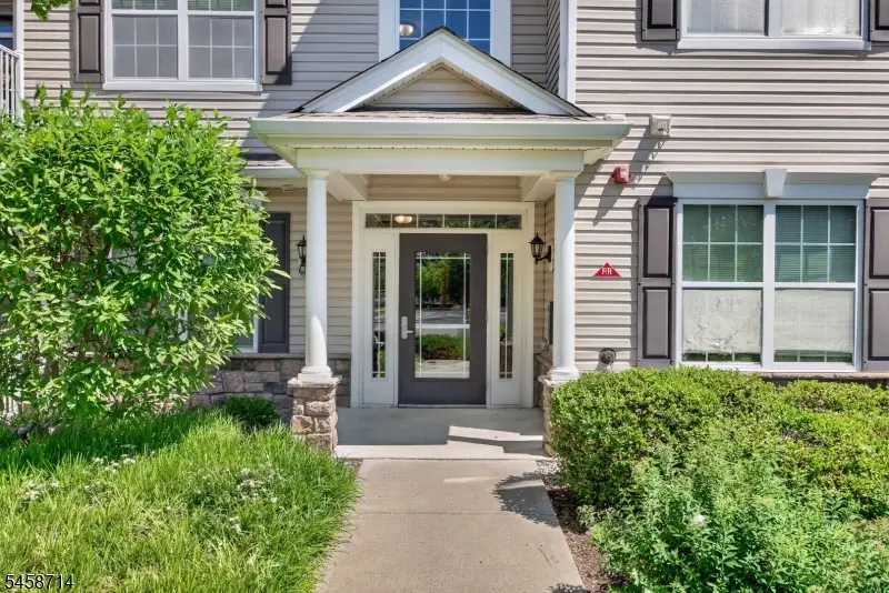 526 Timberlake Dr #526, Ewing, NJ 08618 - #1