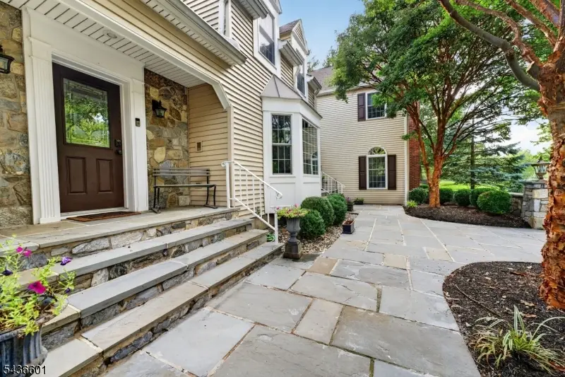 5 Pine Pl, Clinton, NJ 08801 - #2