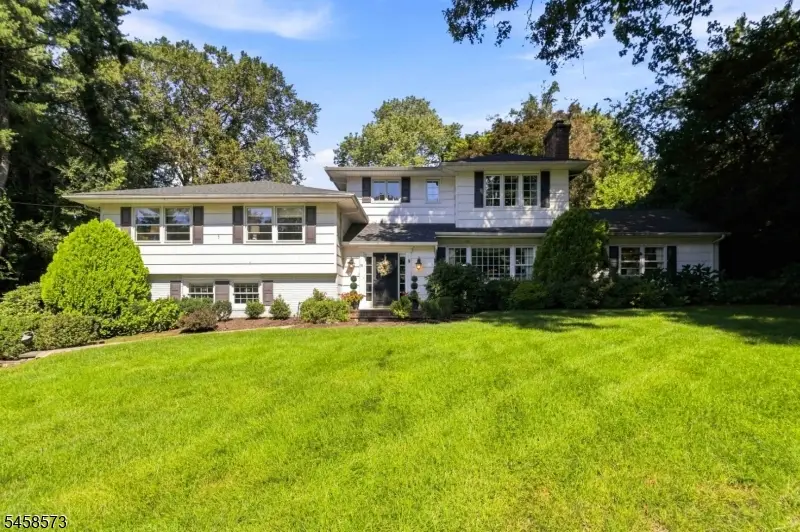 16 Warwick Rd, Chatham, NJ 07928 - #1