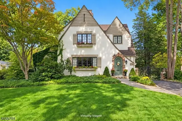 176 Canoe Brook Pkwy, Summit City, NJ 07901