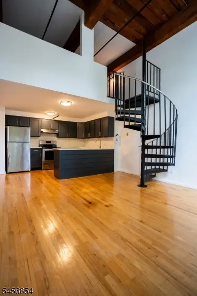 366-382 Trenton Ave #2E, Paterson City, NJ 07503