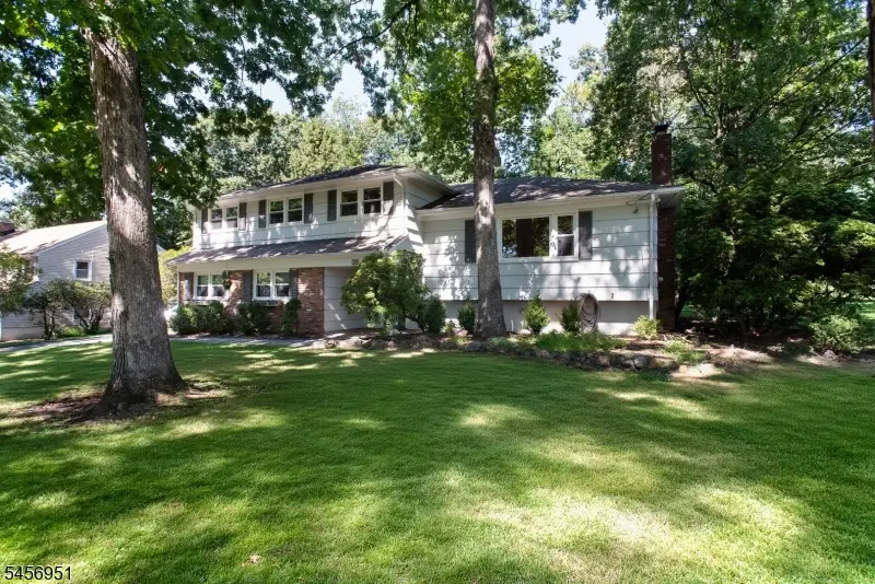 35 Rock Road West, Green Brook, NJ 08812 - #1