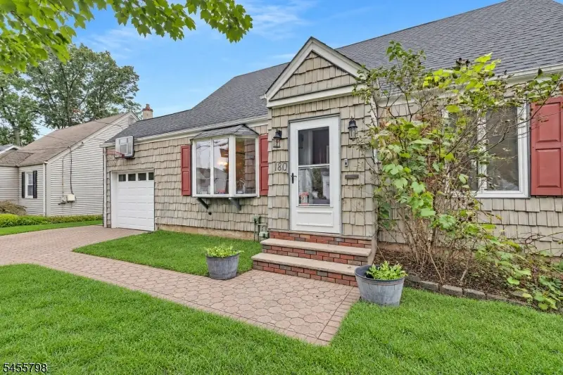 180 Mohawk Dr, Cranford, NJ 07016 - #1