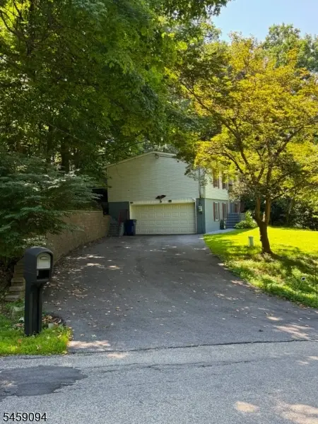 52 Scenic Dr, Vernon, NJ 07419 - #3
