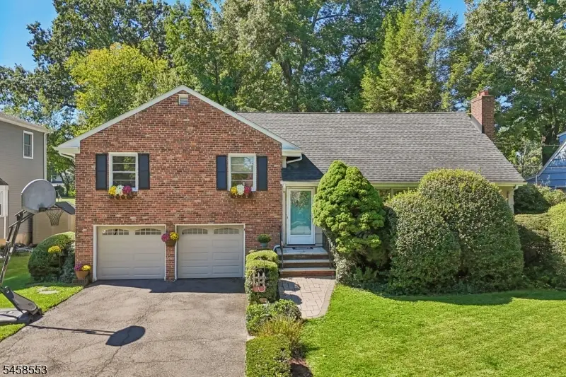 723 Willow St, Cranford, NJ 07016 - #1