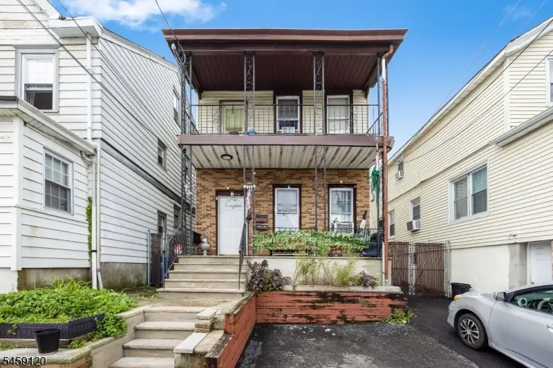 384 Getty Ave, Paterson, NJ 07503 - #2