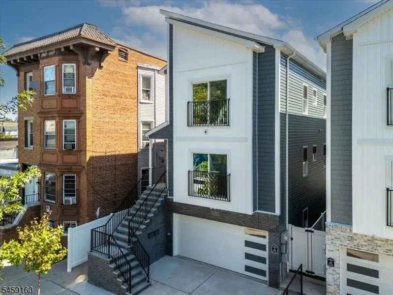 192 Amherst St, East Orange, NJ 07018 - #1