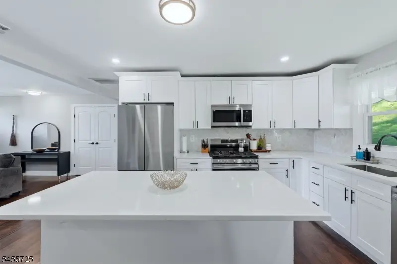 127 Hillside Dr, North Haledon, NJ 07508 - #3